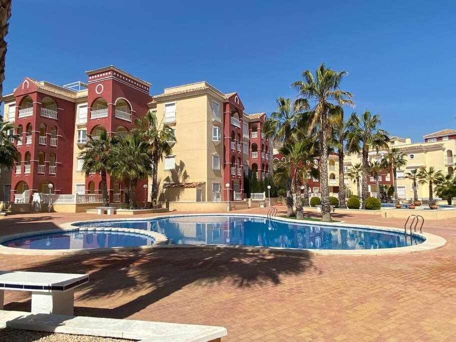 Acogedor Apartamento Cerca De La Playa Los Alcázares Exterior foto